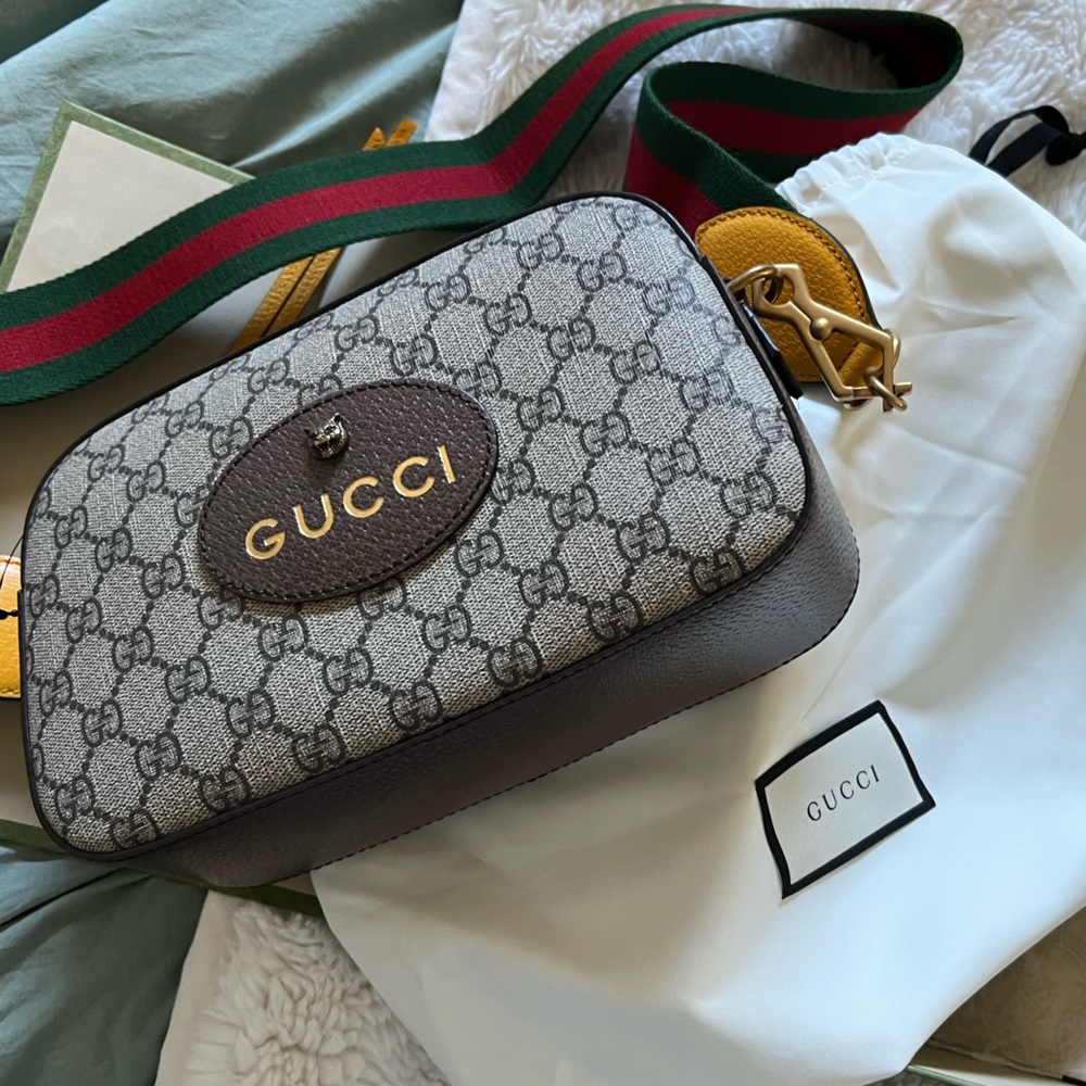 Neo Vintage GG Supreme Messenger Bag Gucci